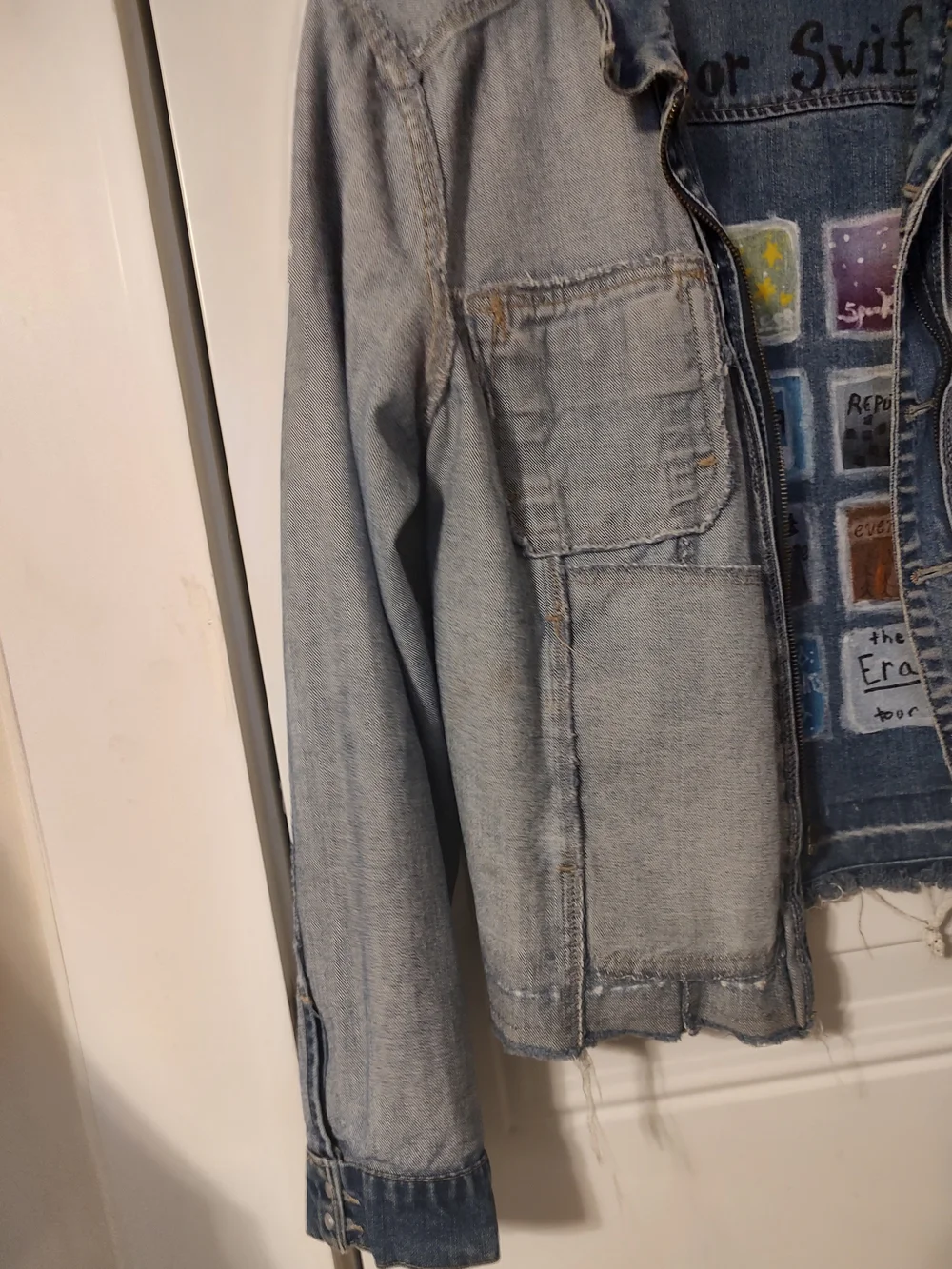 Taylor Swift Hand-Painted Denim Jacket - Light Blue - Picture 9 of 11